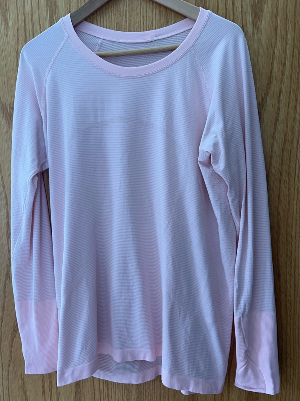 Lululemon Swiftly Tech Long-Sleeve Shirt 2.0 Hip Length (Size 16) - Blush Quartz